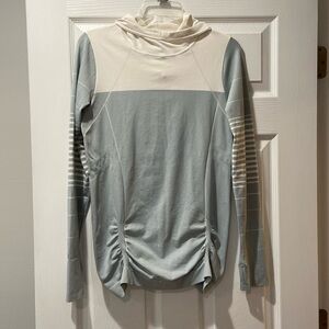 Athleta hooded long sleeve lightweight shirt  size: M   Color: gray and white